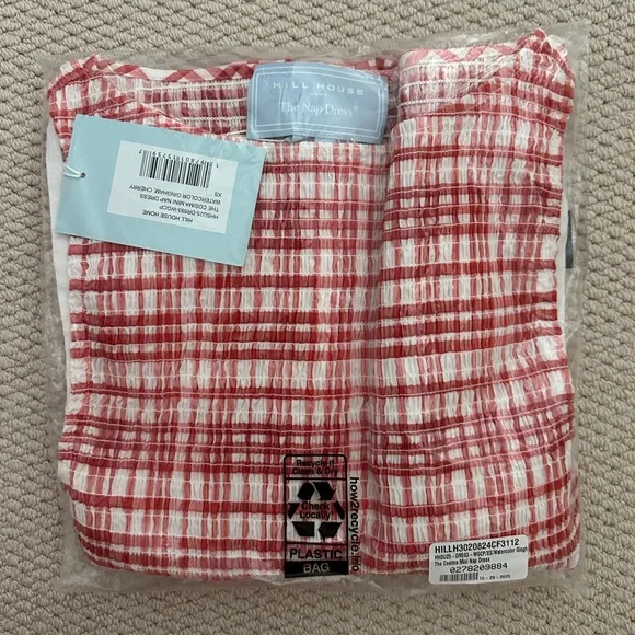 Hill House Mini Cosima Nap dress. Watercolor Gingham, Cherry. XS. NWT. - Picture 5 of 6